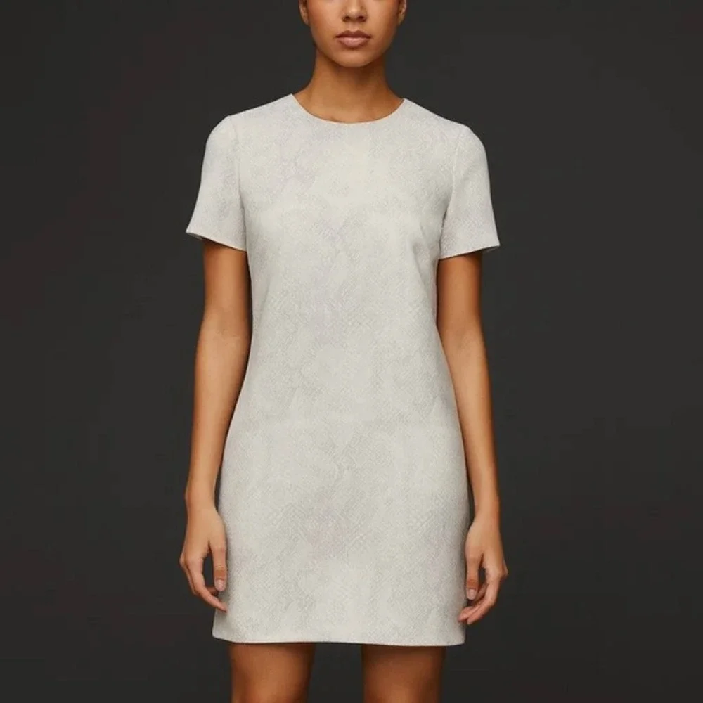 Aritzia Babaton Patricio Snake Print Shift Dress Size 4 Neutral Quiet Luxury Y2K